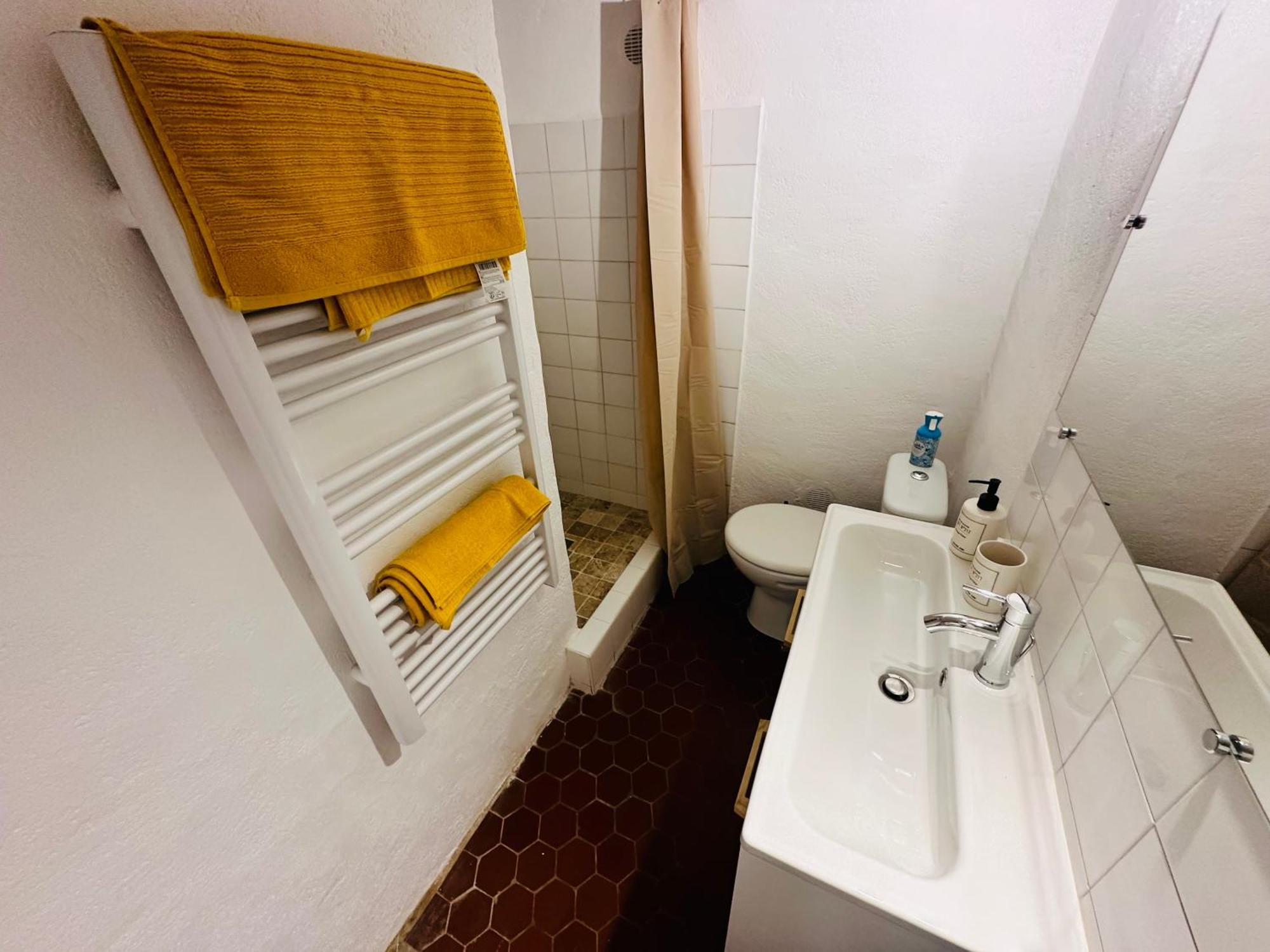 Appartement La Boheme : Gardon Et Pont Du Gard à Remoulins Extérieur photo